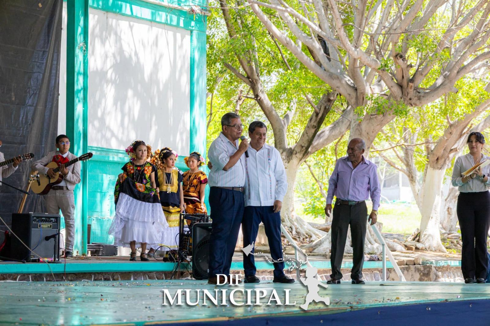 Celebración del Día del Padre en la Secundaria Antonio García Cubas